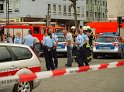 2 Denkmalkletterer hielten Feuerwehr und Polizei in Trapp Koeln Heumarkt P150